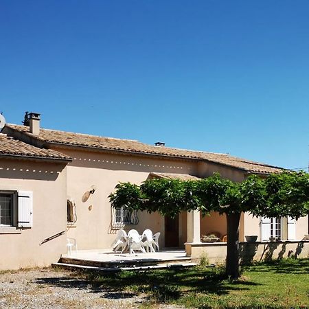 Aux Portes Du Luberon Cheval Blanc Exterior foto