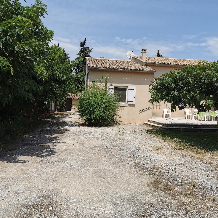 Aux Portes Du Luberon Cheval Blanc Exterior foto